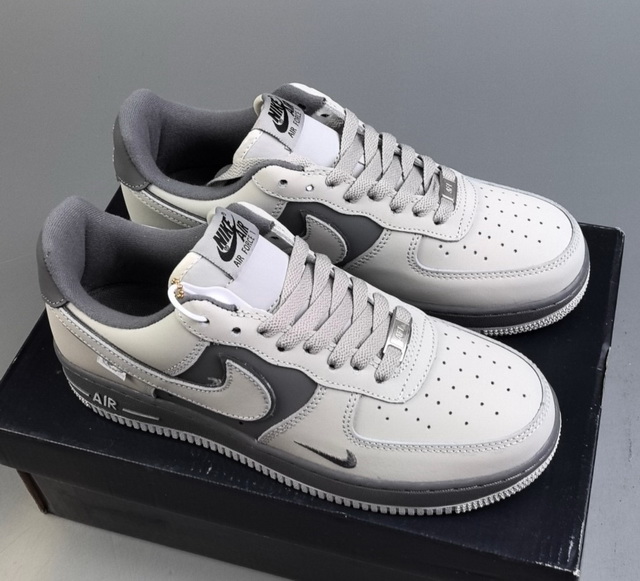 Nike Air Force Ones 031