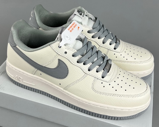 Nike Air Force Ones 087