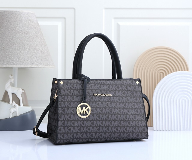 MichaeI Kors Handbags 039