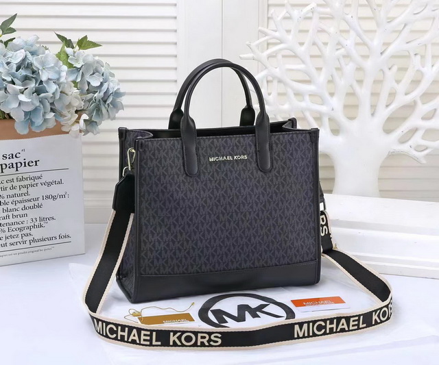 MichaeI Kors Handbags 076 - Click Image to Close